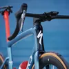 Specialized maakt voor alle profteams die ze sponsoren fietsen in speciale kleurstellingen (en Alaphlippe en Sagan krijgen helemaal speciale fietsen)