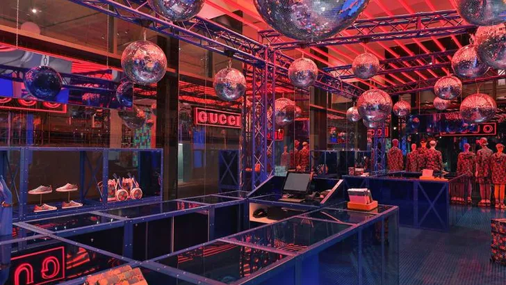 Gucci opent pop-up shop in seventies stijl