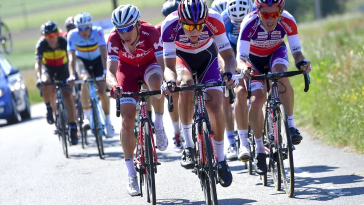 Van der Poel wint etappe 2 Boucles de la Mayenne
