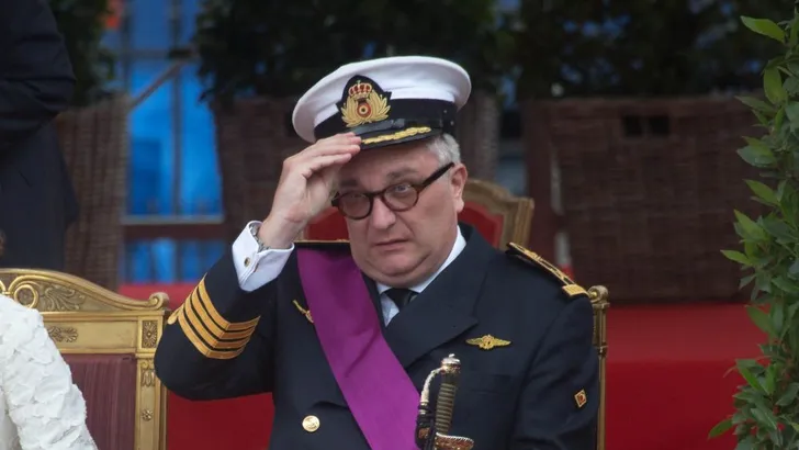 Prins Laurent bedreigd: 'Ze hielden een pistool voor mijn gezicht'