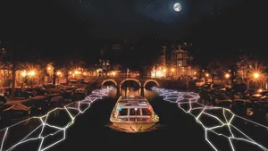 ‘Ontregeling’ als onderwerp tijdens het Amsterdam Light Festival