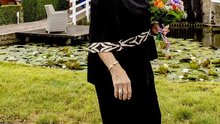 Prinses Beatrix eregast bij overdracht 300 jaar oude molen