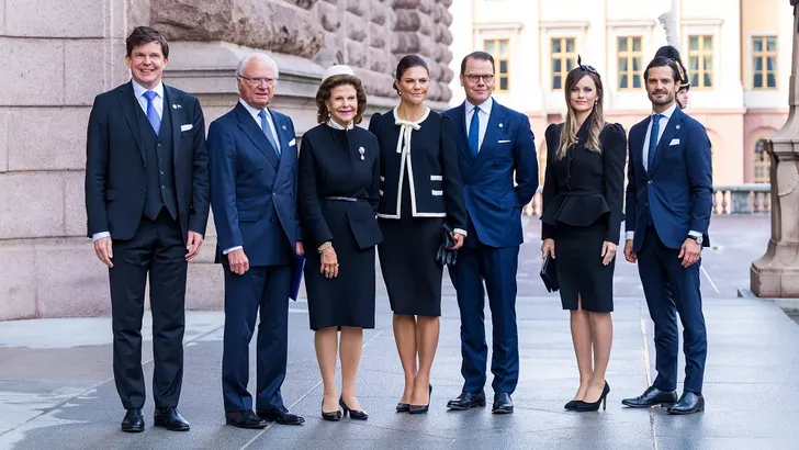 Silvia, Victoria en Sofia ingetogen bij Zweedse Troonrede 