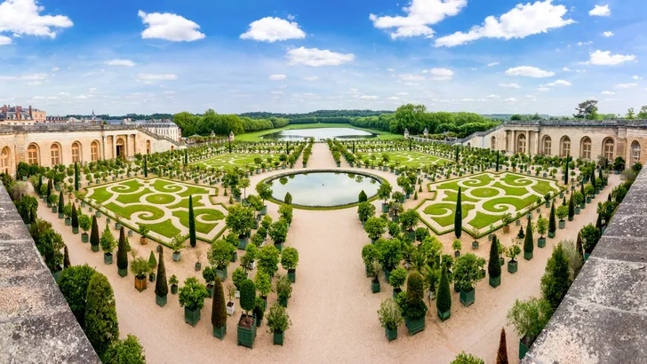 Alle geheimen van Versailles in één boek