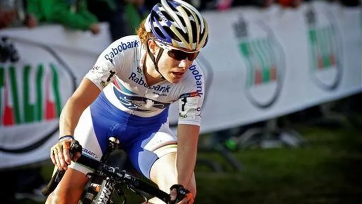 VOS PAKT DERDE NATIONALE TITEL VELDRIJDEN