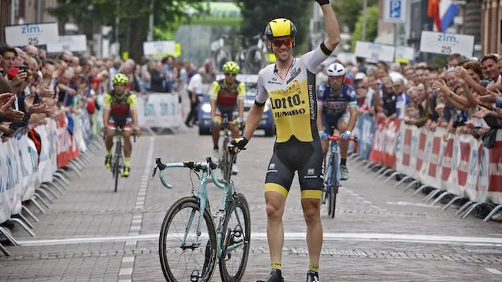 Racefiets gestopte Tjallingii brengt 7.300 euro op
