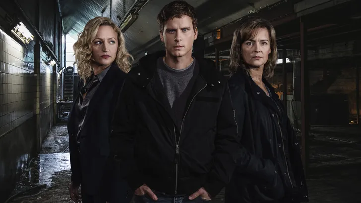 Win streamingcodes voor de spannende serie Before We Die