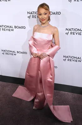 Ariana Grande bij de National Board of Review Awards