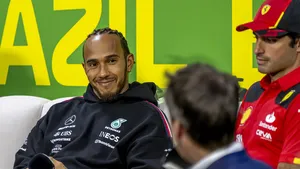 Hamilton pleit voor reverse grid bij Sprint