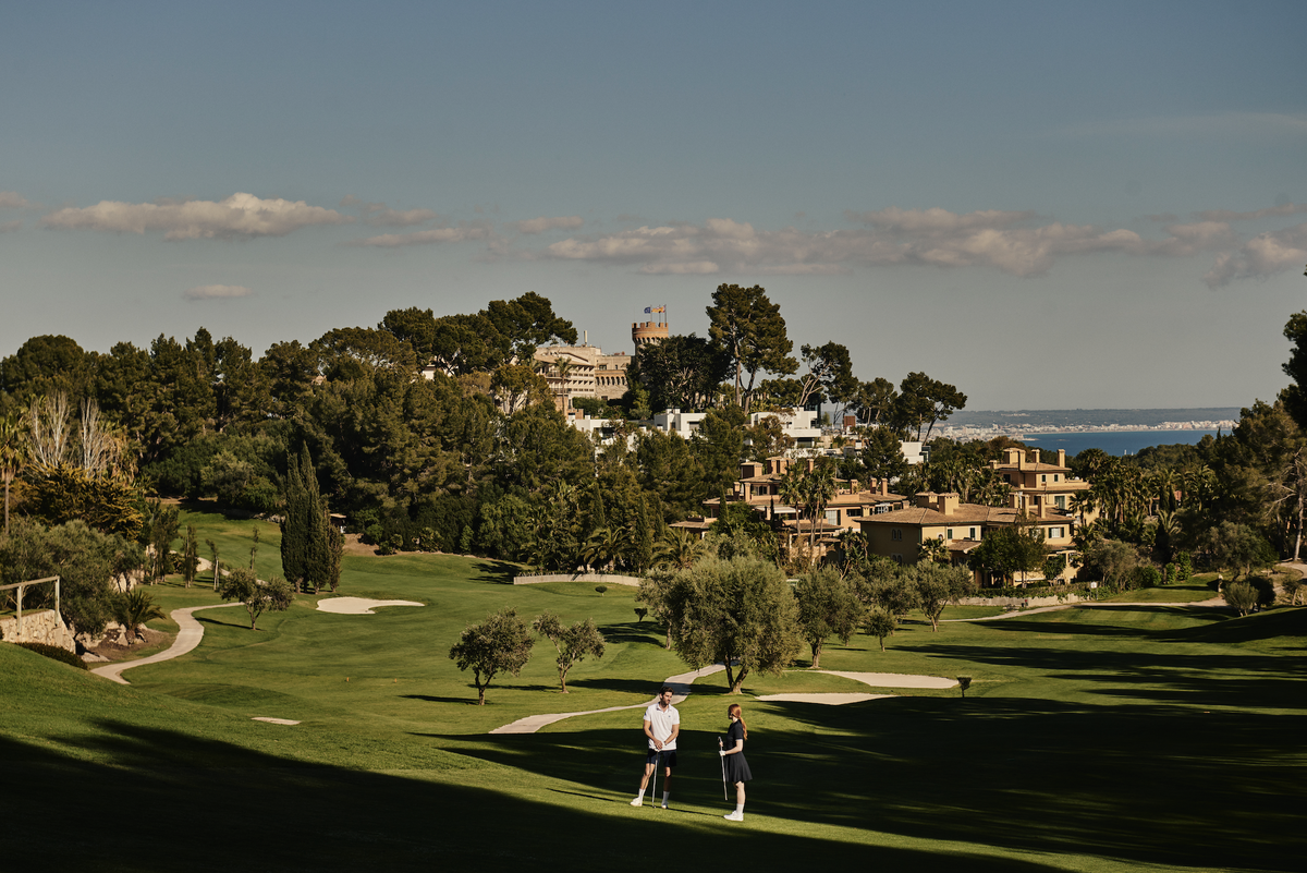 Meer dan massatoerisme: golfen in de luwte van Palma