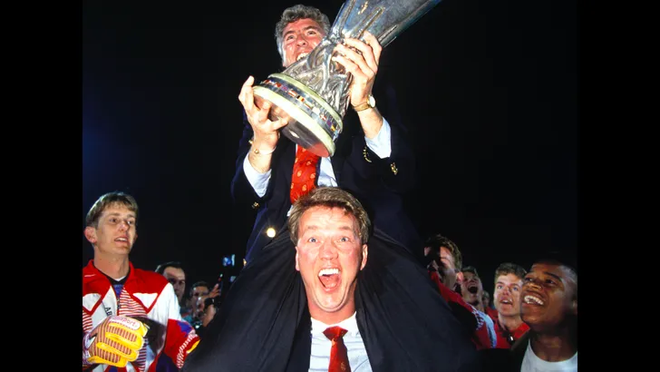 'Hij heeft het acht jaar lang met Van Gaal uitgehouden!'