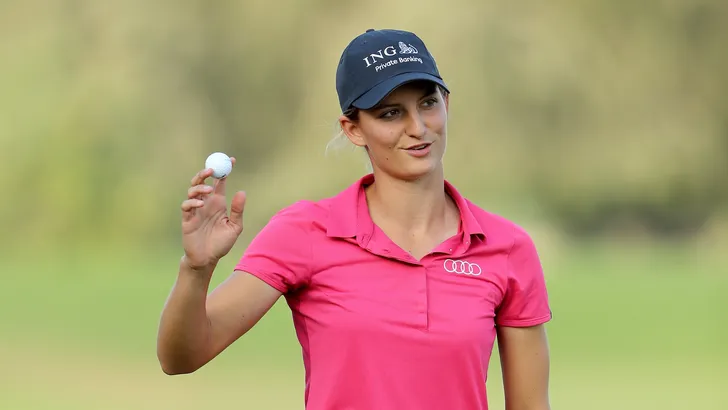 Van Dam heel dicht bij de LPGA Tour