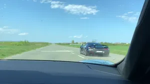 VIDEO: Rimac C_TWO laat Porsche Taycan Turbo S in het stof bijten