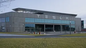 Productiecijfers Tesla-fabriek in Duitsland vallen zwaar tegen: nog niet op de helft van de capaciteit