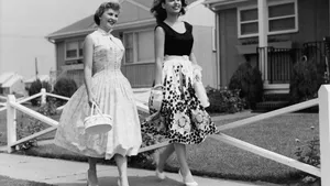 wandelen vriendinnen vintage