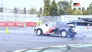 VIDEO: Meneer Toyoda doet donuts met GR Yaris