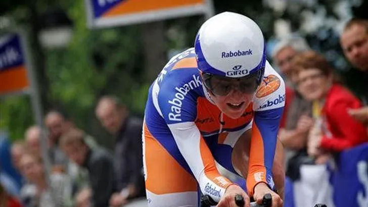 Proloogzege Van Vleuten in Toscane