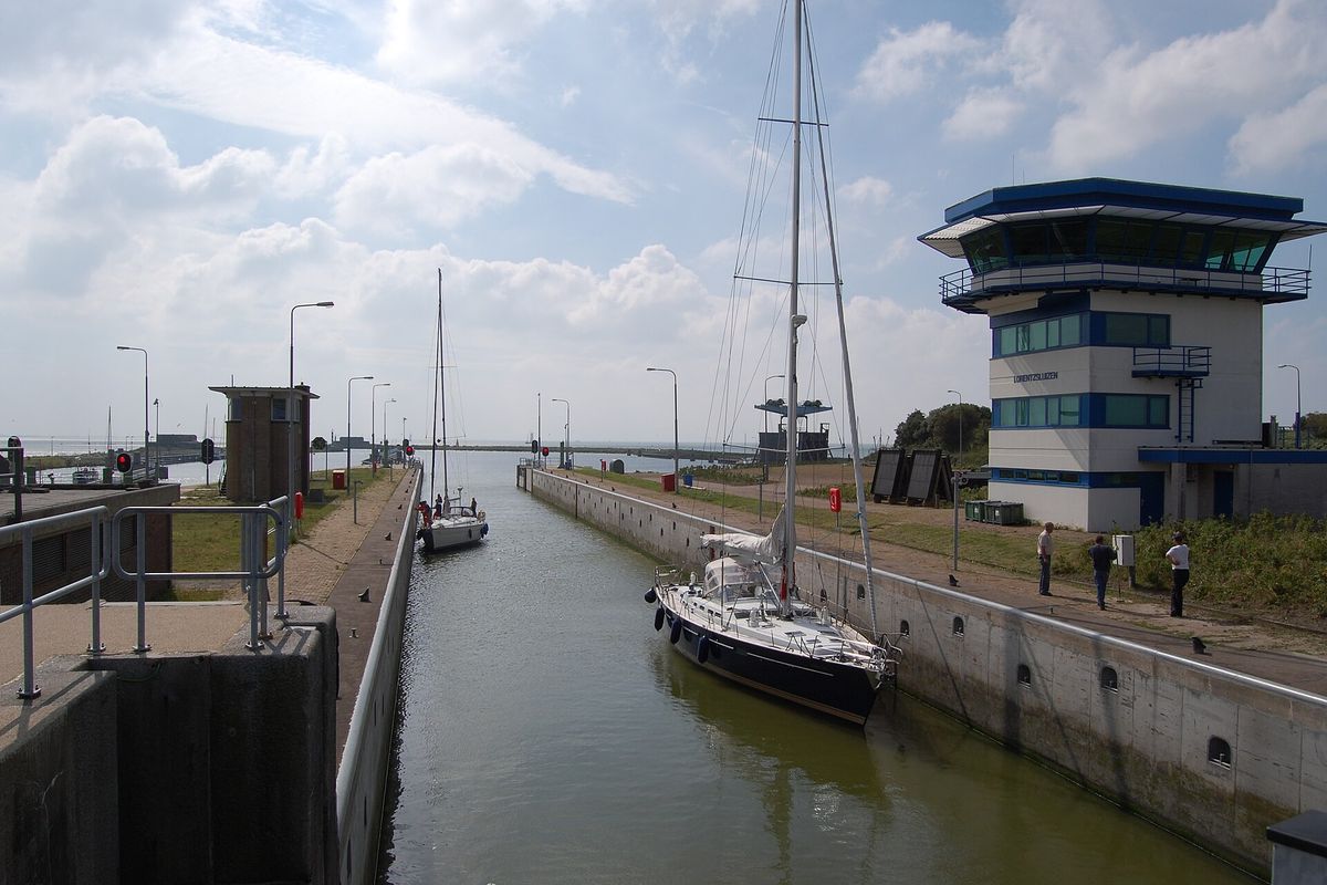 Bruggen Kornwerderzand week dicht: omvaren via Den Oever