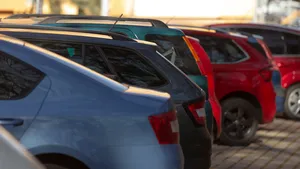 De Nederlandse automarkt verandert snel: dit zijn de 11 trends die nu spelen