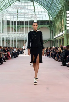 Paris Fashion Week: Chanel's SS25-show