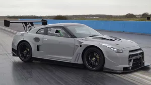 JRM GT23 is straatlegale Nissan GT-R GT3