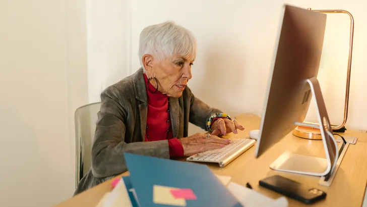 De verrassende waarheid: waarom je oudere collega veel minder fouten maakt