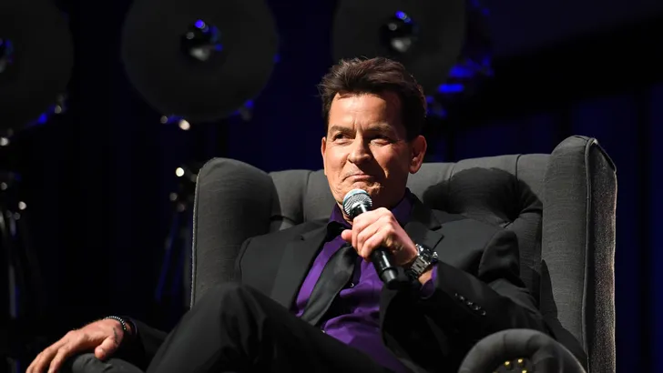 Charlie Sheen voelt zich goed zonder drank en drugs