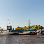 Bootje hamburger - Mee met de barbecueboot in Friesland