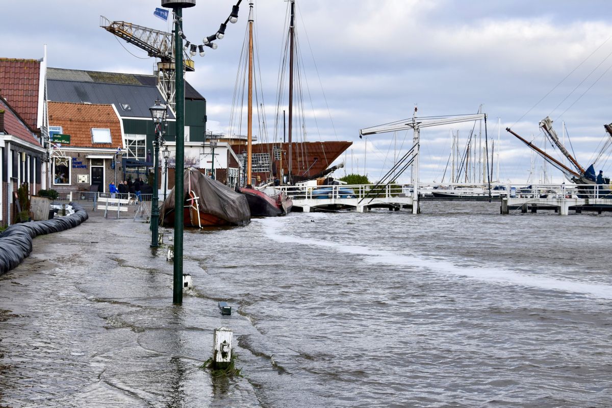 Hoe kon het water op het IJssel- en Markermeer zo hoog komen?