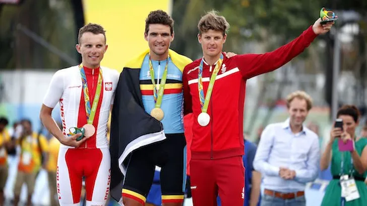 Greg van Avermaet pakt gouden medaille op de Copacabana