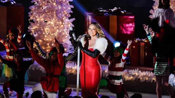 Mariah Carey performance for the Rockefeller Center Christmas Tree Lighting ceremony.