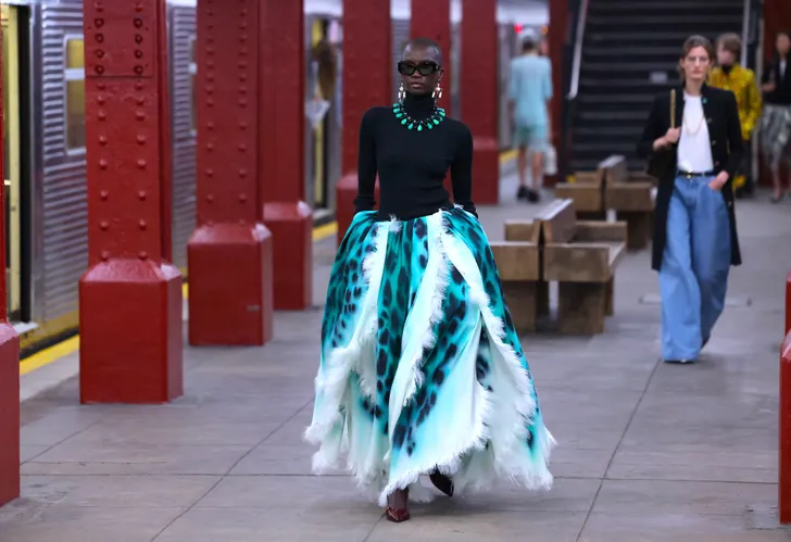 Chanel tovert metrostation om tot het chicste perron ter wereld met Métiers D'art 2026 Show in New York
