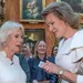 Koningin Mathilde doet mee met Camilla's boekenclub