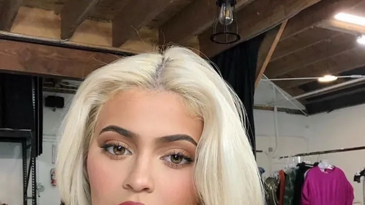Zien: Kylie Jenner deelt make-uploze selfie