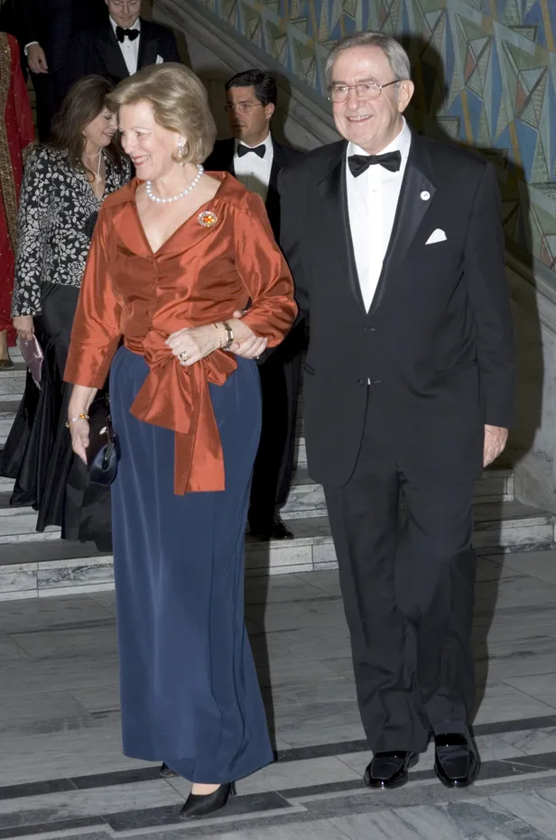 Koning Constantijn en koningin Anne-Marie van Griekenland bij de 70e verjaardag van de Zweedse koning Carl Gustaf, 2007.