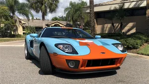 Florida Man crasht Ford GT omdat hij niet kan schakelen