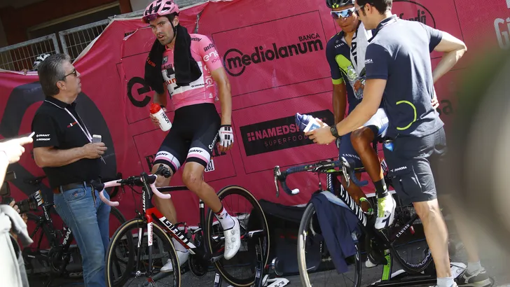 Eindstreep: Dumoulin speelt in roze trui op Nederlandse succesdag