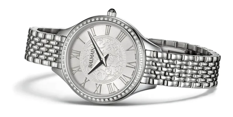 Stijlvol zilver met het klassieke Balmain-motief