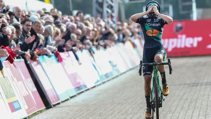Maud Kaptheijns oppermachtig in Superprestige Gieten