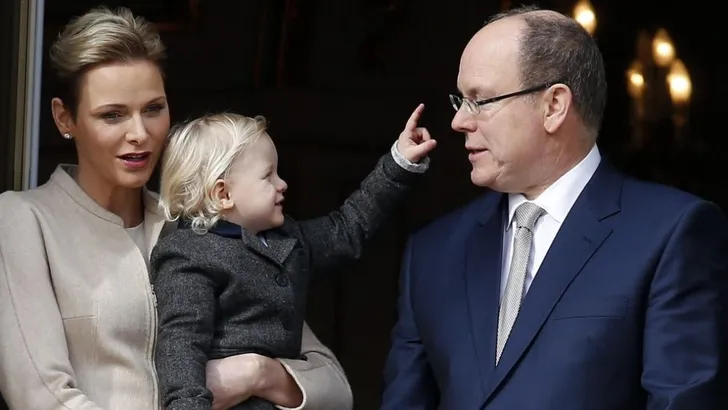 Mini-Monaco's pakken een balkonmomentje 