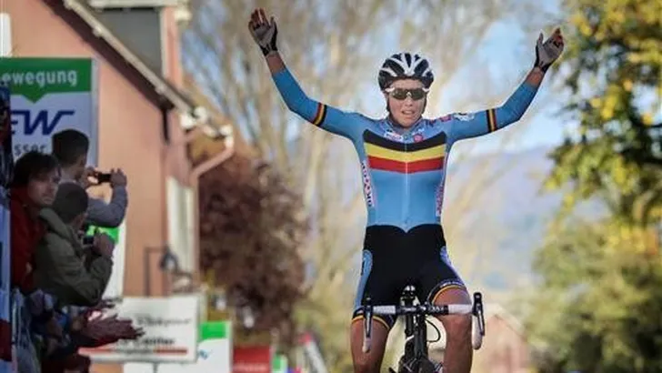 Cant en Van Aert pakken EK-titels