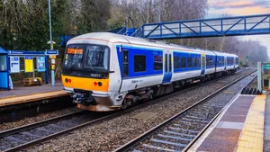 Treinen stonden uren stil en reizigers baalden, allemaal door dit ene neppe plaatje