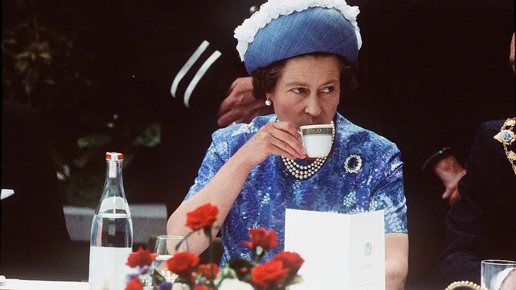 Om honger van te krijgen: dít eet Queen Elizabeth op een dag