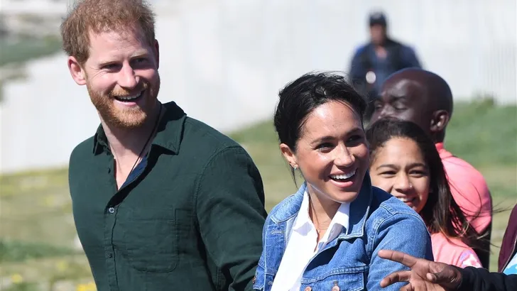 Meghan is net als wij, dól op een grote handtas