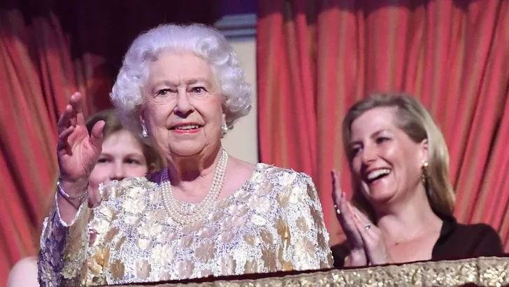 Windsors vieren verjaardag Queen groots
