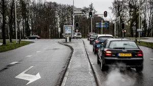 'Adviescommissie kabinet wil autorijden onbetaalbaar maken'