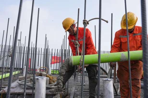 Xihoumen Rail-Road Bridge, NL Beeld / Abaca Press