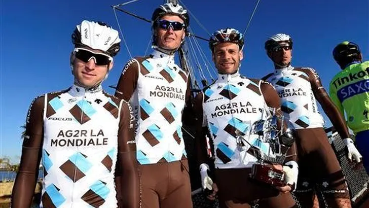 Twee Belgen mee als steun voor Bardet en Péraud