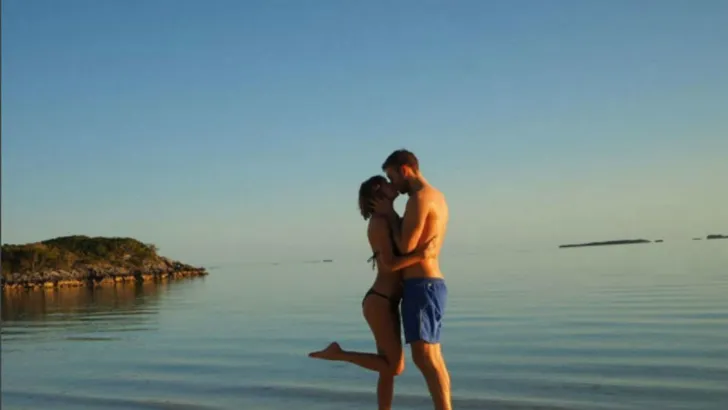 Must see: sexy vakantiefoto's Taylor en Calvin