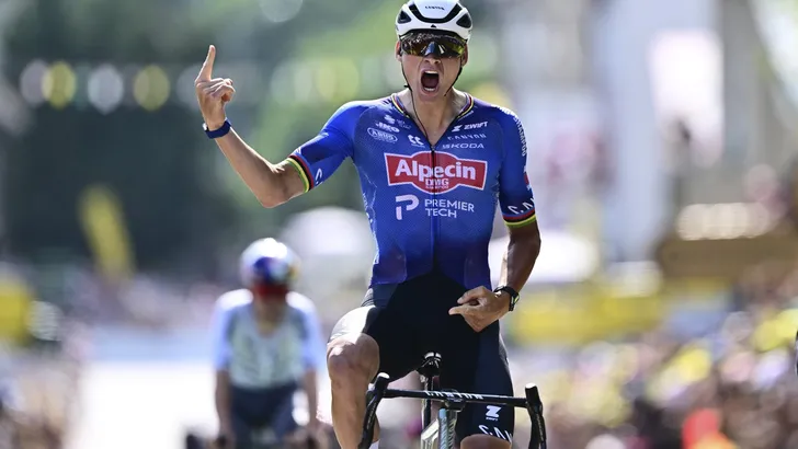 Mathieu van der Poel deed zondag wat hij al zijn hele leven doen: winnen. Medecrosser Toon Aerts kan dat enkel beamen.